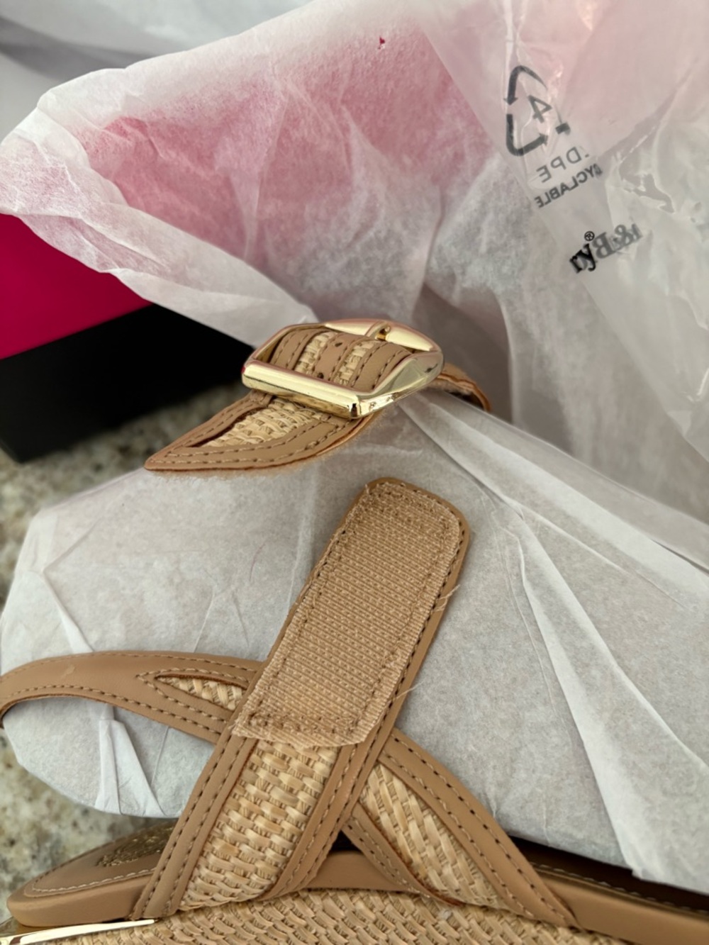Vince Camuto Slingback Wedge Size 9 - Picture 3 of 6